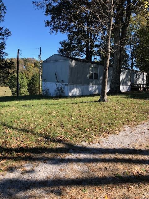 1350 Redbud Ln, Columbia, TN 38401