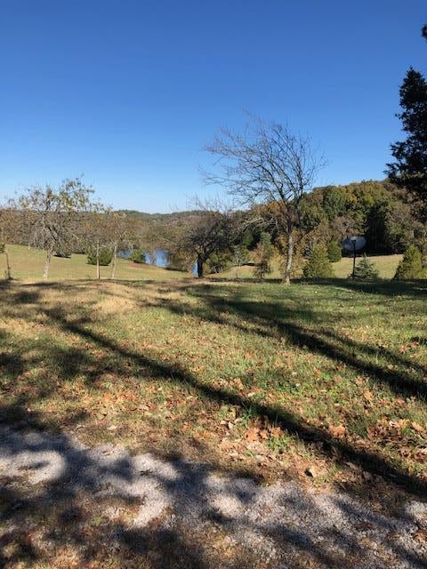 1350 Redbud Ln, Columbia, TN 38401