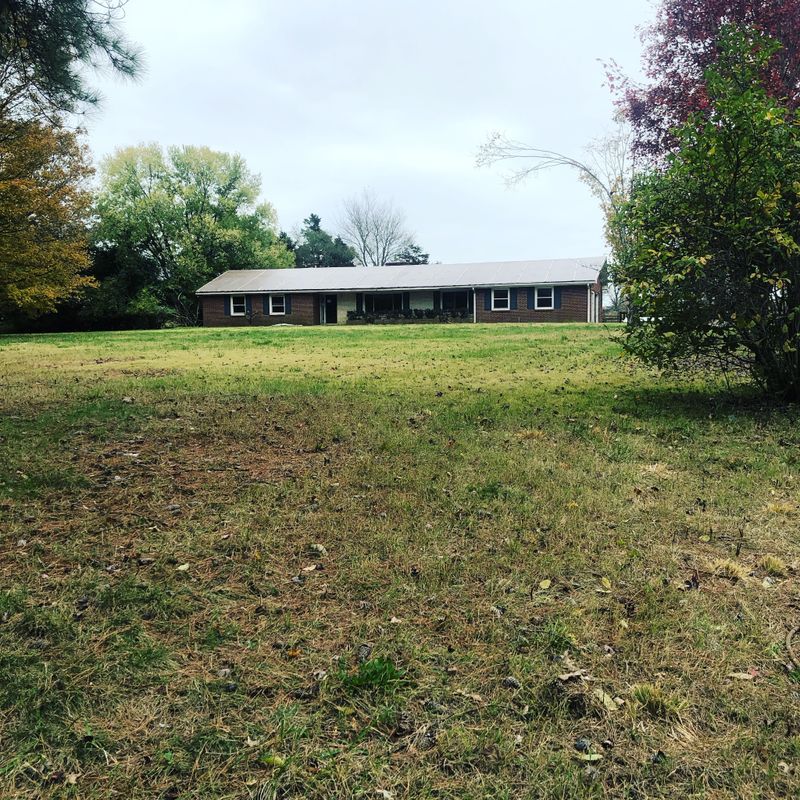 1181 Neptune Rd, Ashland City, TN 37015