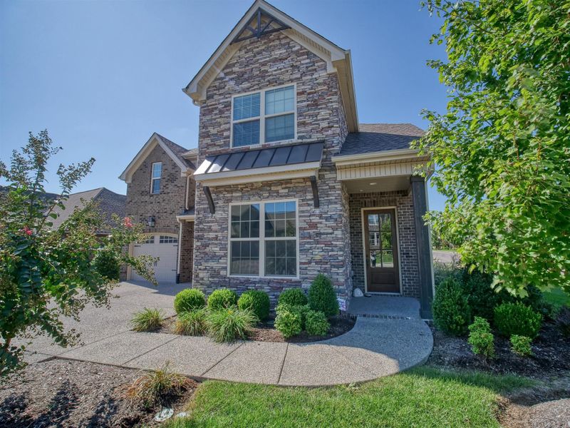 1049 Laffite Way, Gallatin, TN 37066