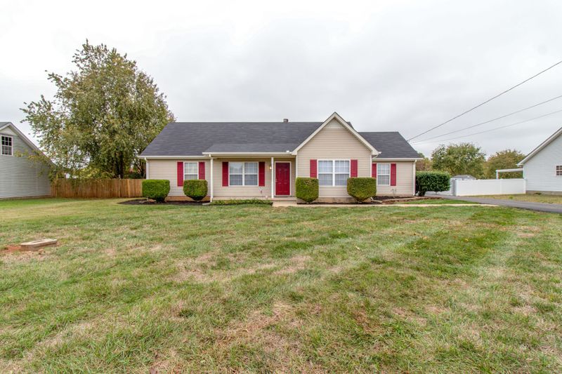 123 Sky Harbor Dr, Murfreesboro, TN 37129