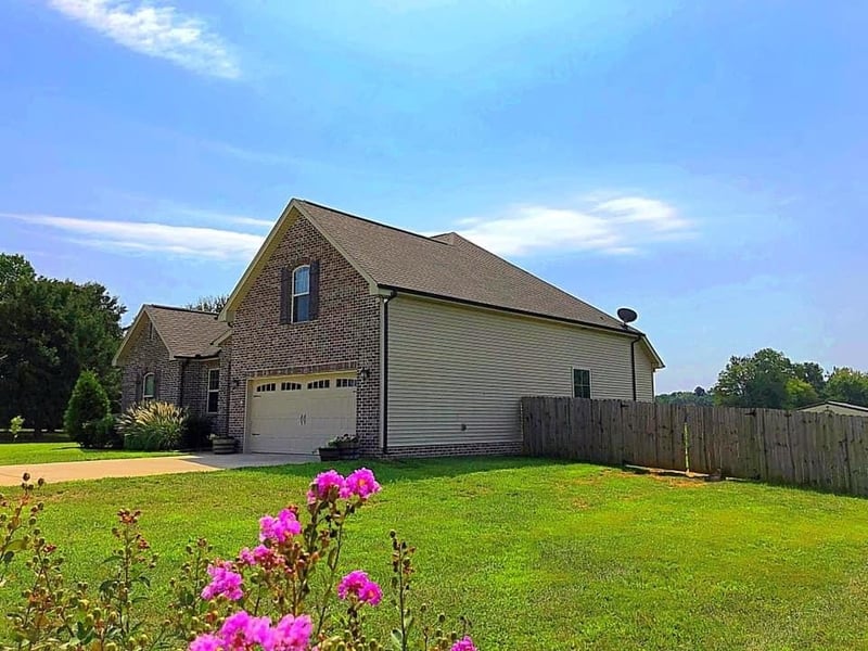 6449 S Lamont Rd, Orlinda, TN 37141