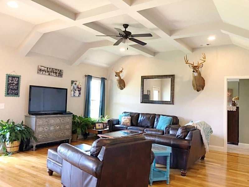 6449 S Lamont Rd, Orlinda, TN 37141