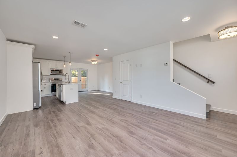 1036 Silver Point Dr, Murfreesboro, TN 37130