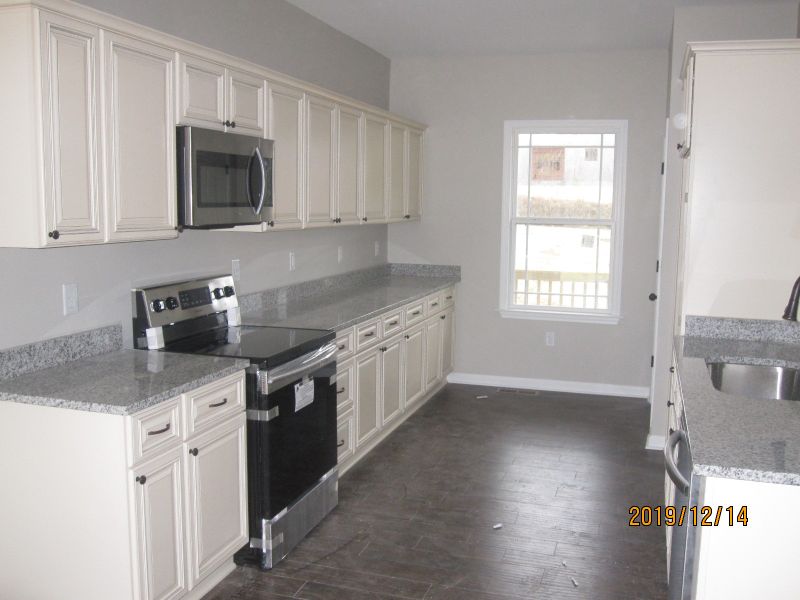 2005 Highway 48 S, Dickson, TN 37055