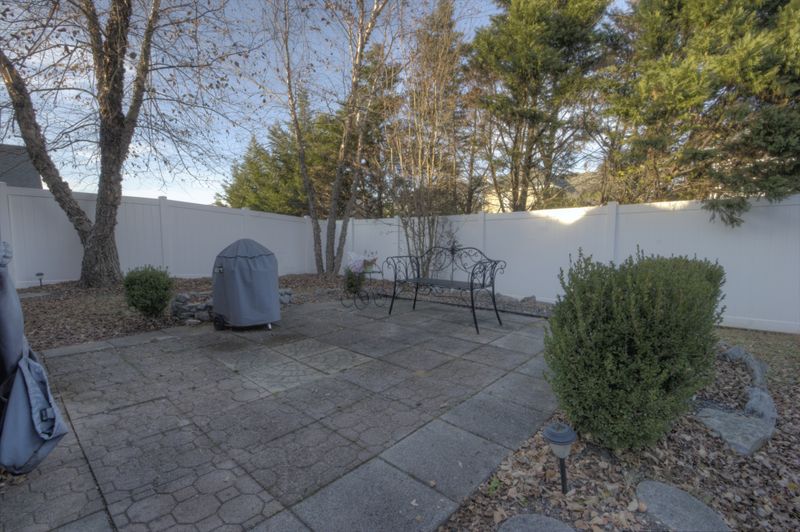 5028 Cornelius Dr, Murfreesboro, TN 37129