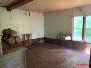 7395 Williams Rd, Cross Plains, TN 37049
