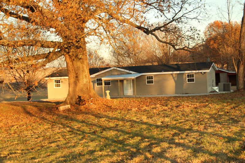 5929 H B Lee Rd, Springfield, TN 37172