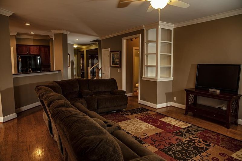 1011 Dunrobin Dr, Franklin, TN 37067