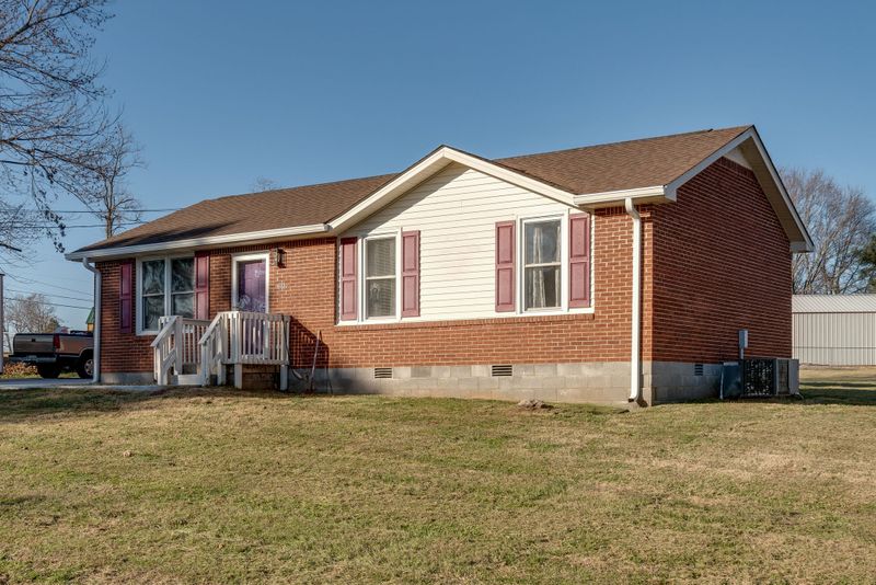 408 Watts Dr, Columbia, TN 38401