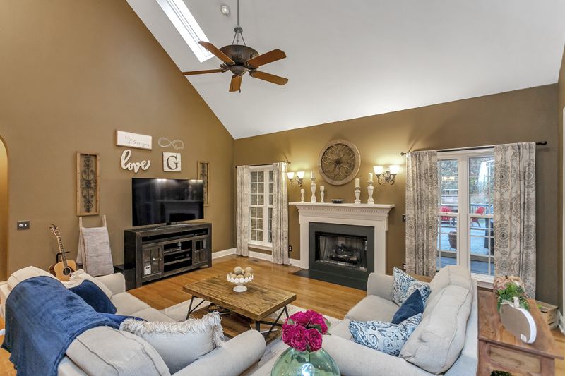 1746 Wrencrest Dr, Mount Juliet, TN 37122