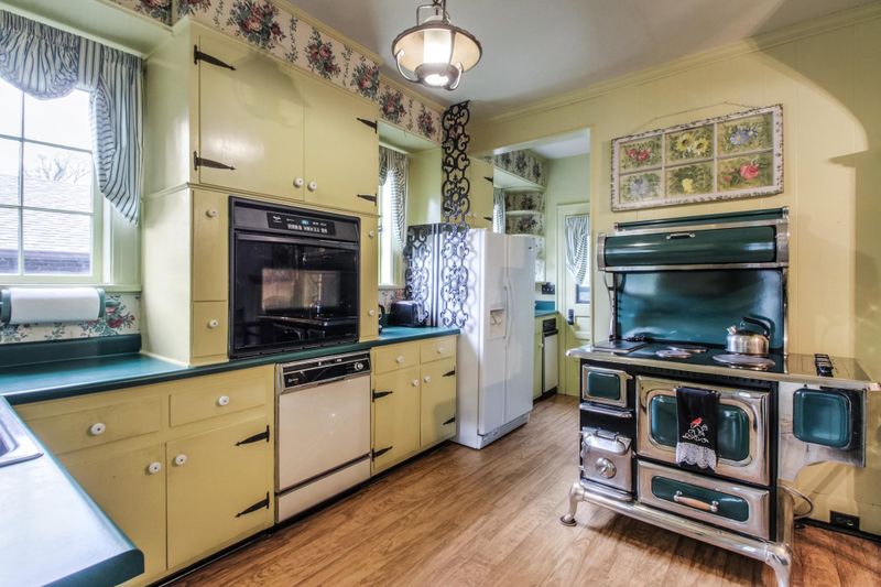 120 Spring Valley Rd, Nashville, TN 37214
