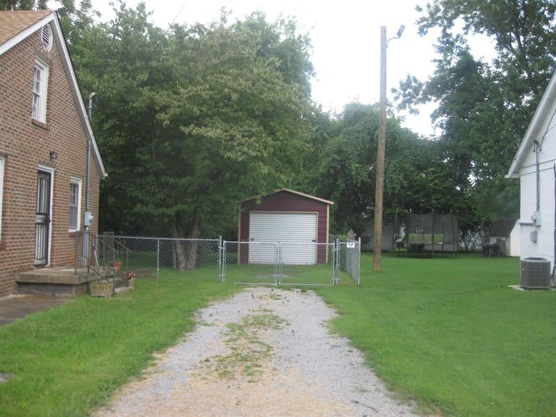 825 Sunrise St, Murfreesboro, TN 37130