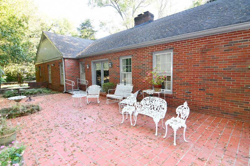 712 Se Broad St, Murfreesboro, TN 37130