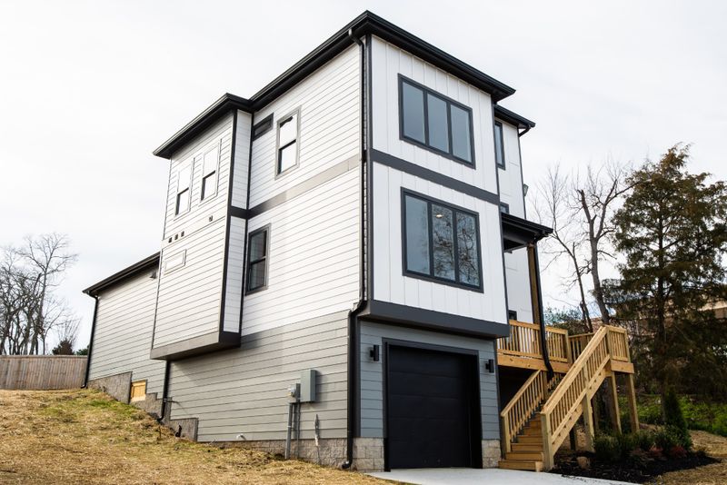 1624 Hampton St, Nashville, TN 37207
