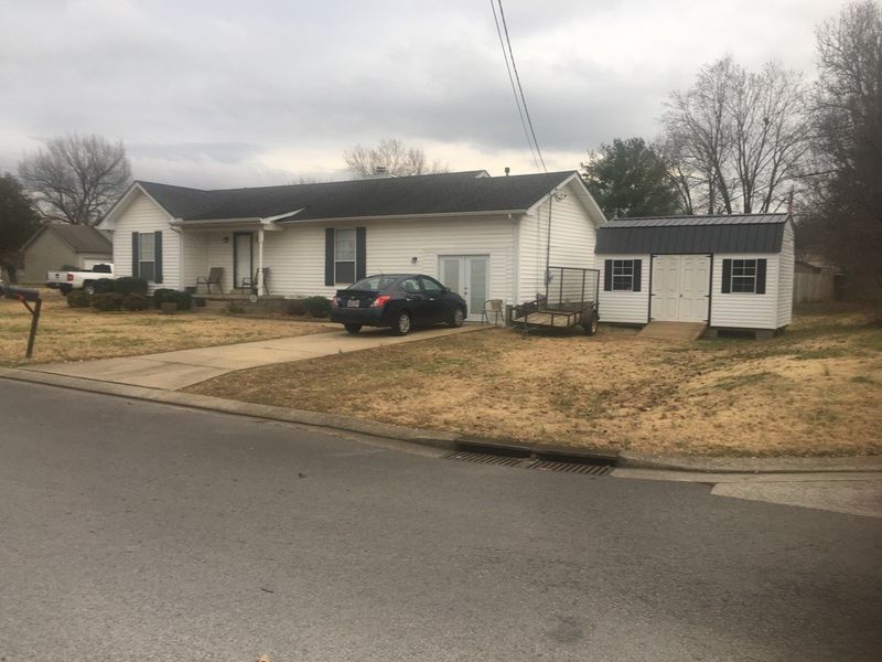2514 Woods View Dr, Murfreesboro, TN 37130