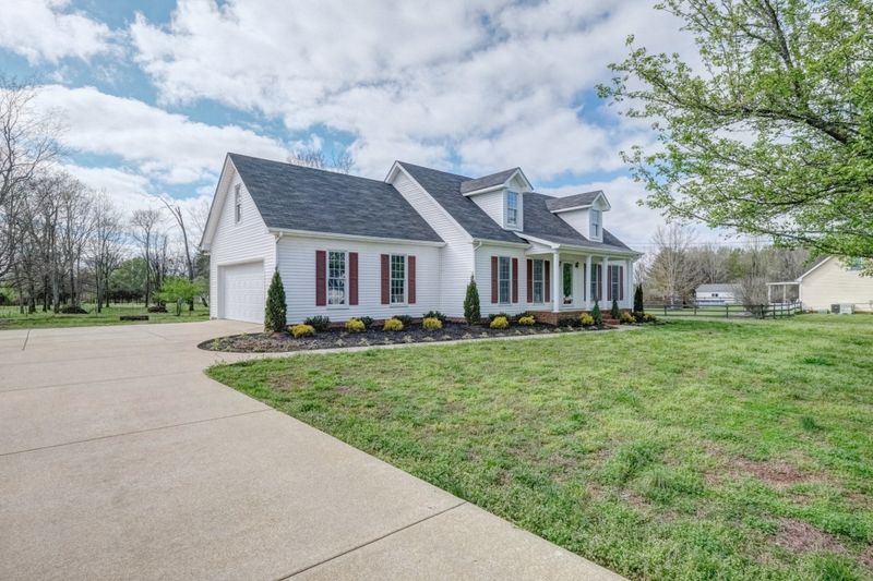 751 Hogan Dr, Murfreesboro, TN 37128