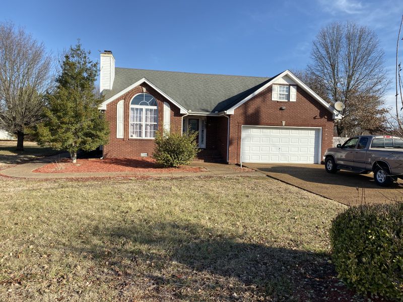 1502 Andrea Ln, Portland, TN 37148