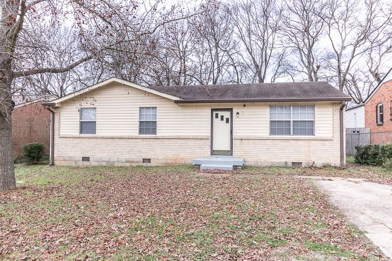 3213 Briarwick Dr, Nashville, TN 37218