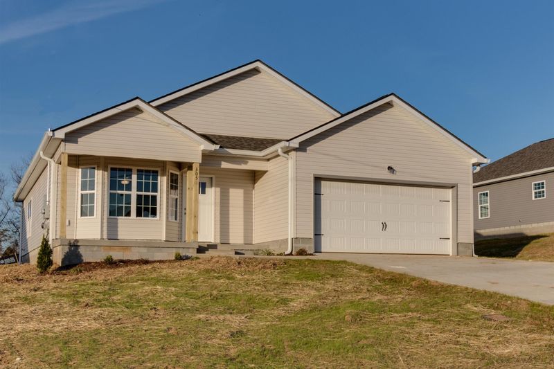 1305 Parkmere Dr, Columbia, TN 38401