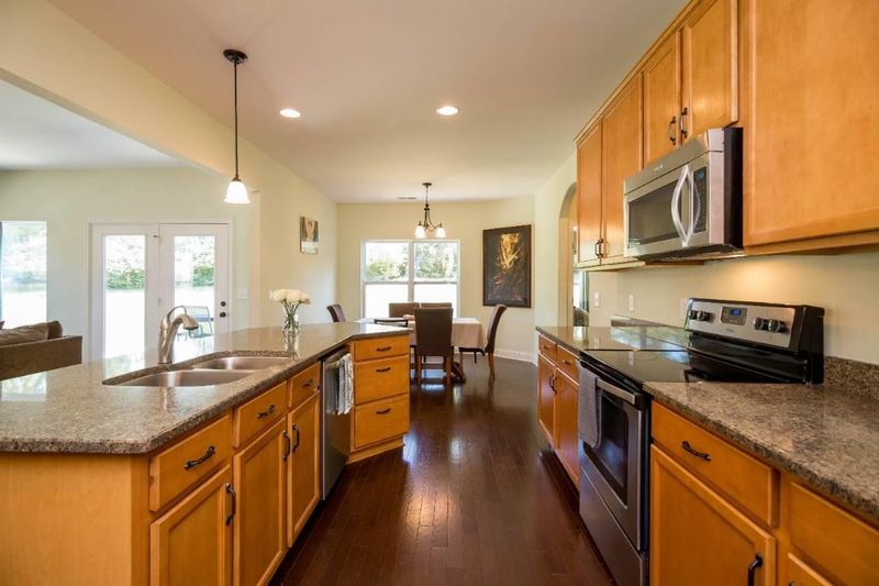119 Windmill Pointe Cir, Hendersonville, TN 37075