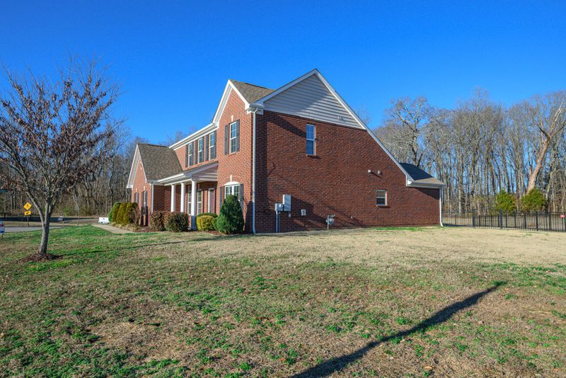 905 Hamlet Dr, Murfreesboro, TN 37128