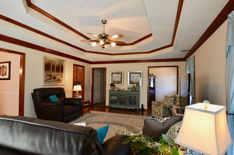106 Shapiro Trl, Columbia, TN 38401
