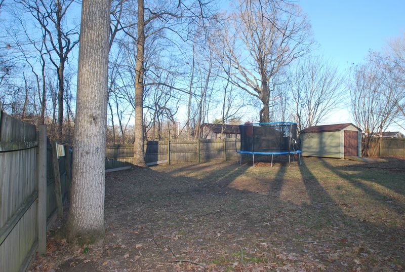 2907 Curtiswood Ln E, Springfield, TN 37172
