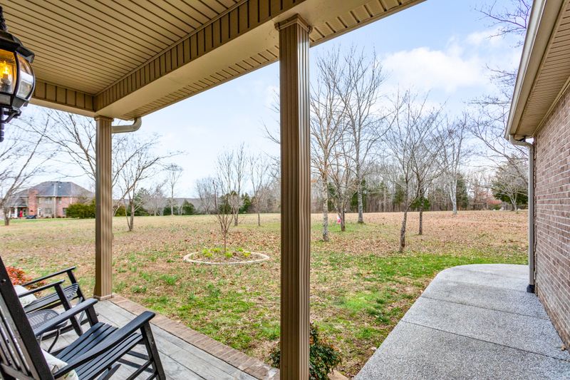 1051 Hall Cemetery Rd, Burns, TN 37029