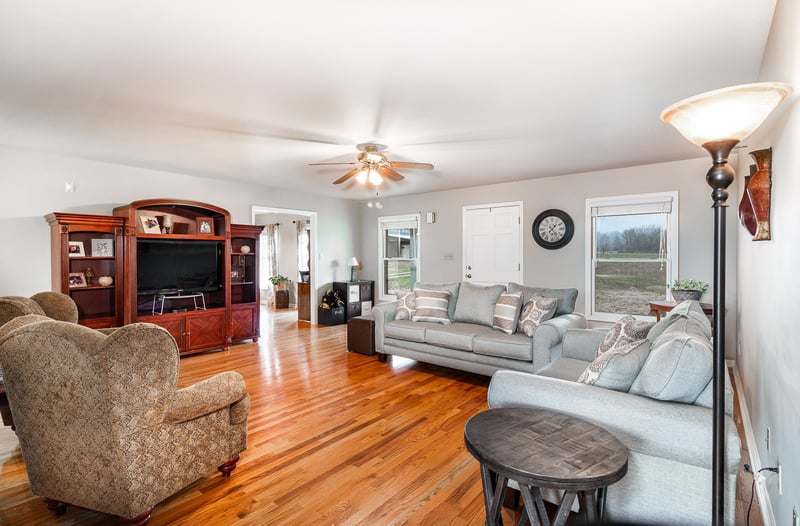 3386 Booker Ridge Rd, Mount Pleasant, TN 38474