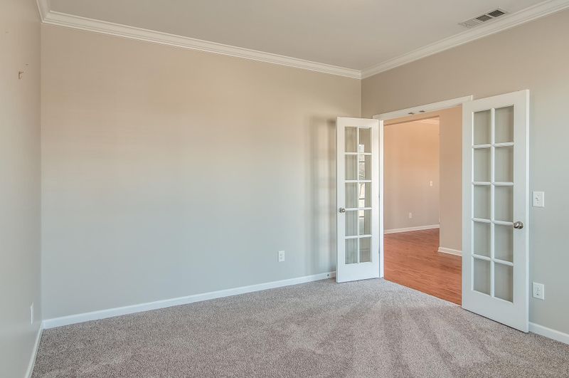 24 Drakes Dr, Lebanon, TN 37087