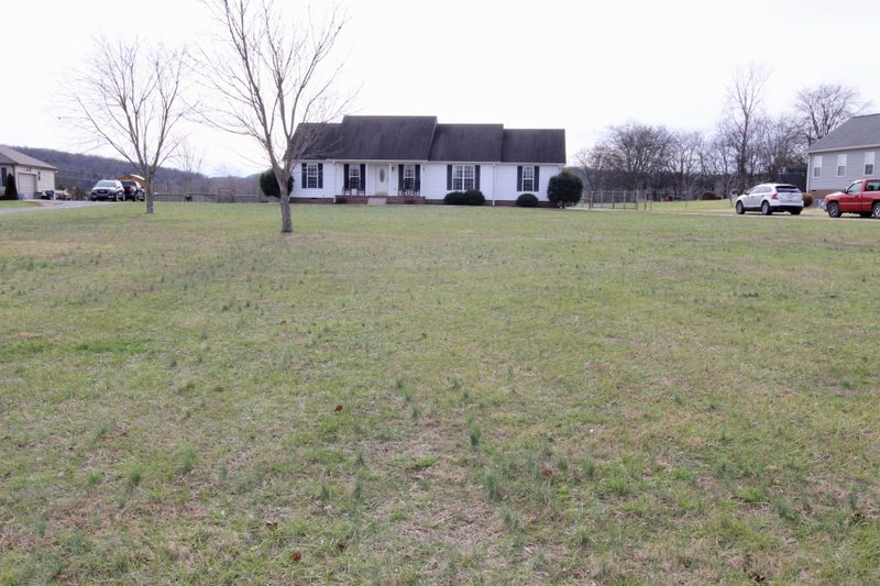 628 Roberts Rd, Watertown, TN 37184