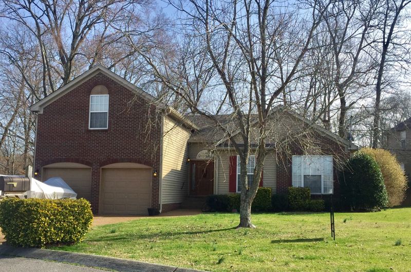 1102 Cami Ct, Mount Juliet, TN 37122