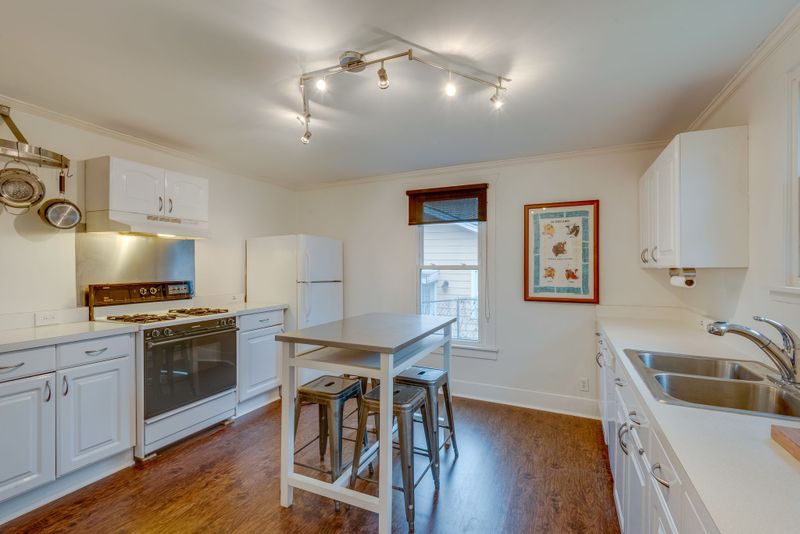 1105 Acklen Ave, Nashville, TN 37203