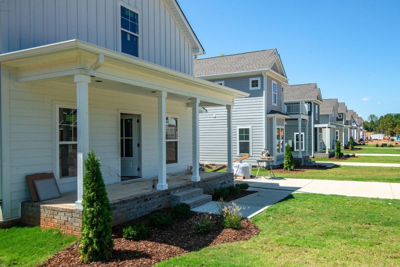 24 Sycamore Ridge West, Burns, TN 37029