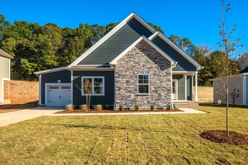 24 Sycamore Ridge West, Burns, TN 37029