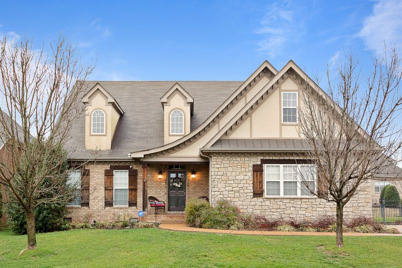 1038 Fitzroy Cir, Spring Hill, TN 37174