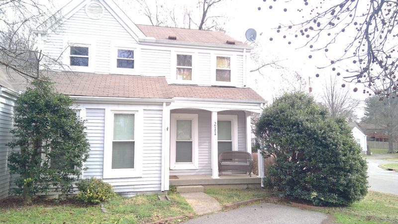 211 Rachels Ct, Hermitage, TN 37076