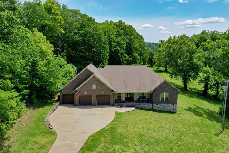 4003 Catheys Creek Rd, Hampshire, TN 38461