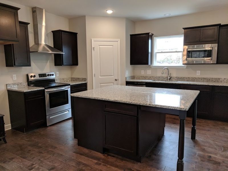 2302 Oakforrest Way, Mount Juliet, TN 37122