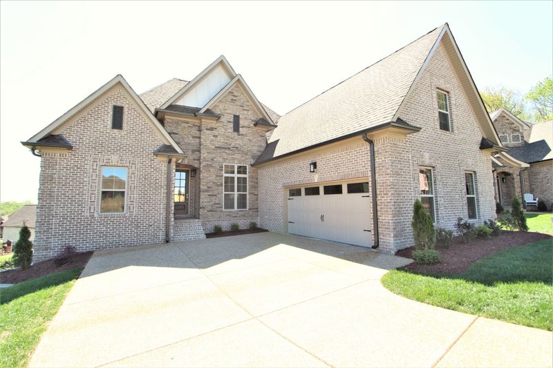 13 Collette Ct #108, Mount Juliet, TN 37122