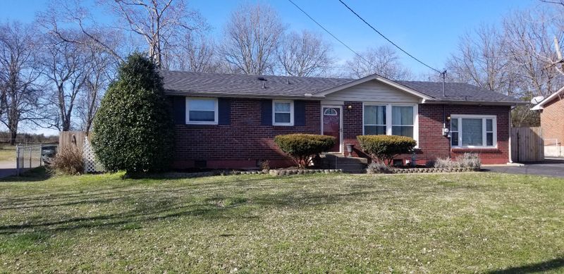 3828 Plantation Dr, Hermitage, TN 37076