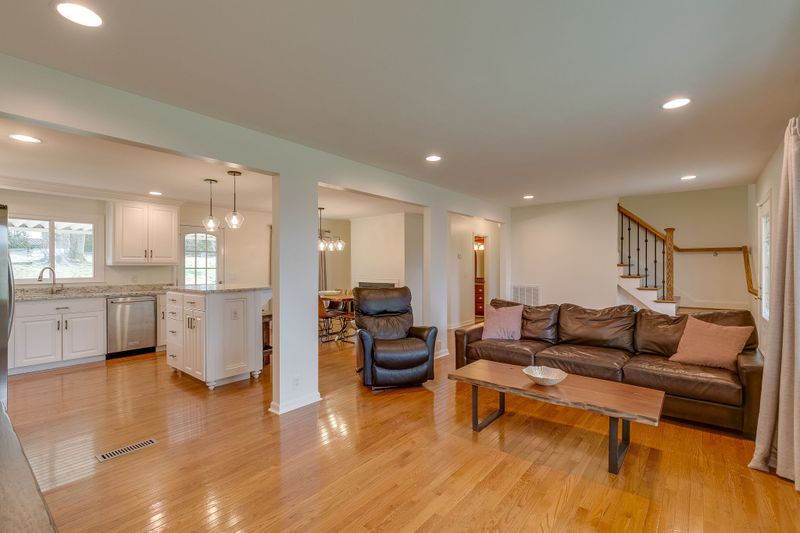 210 Cambridge Pl, Franklin, TN 37067