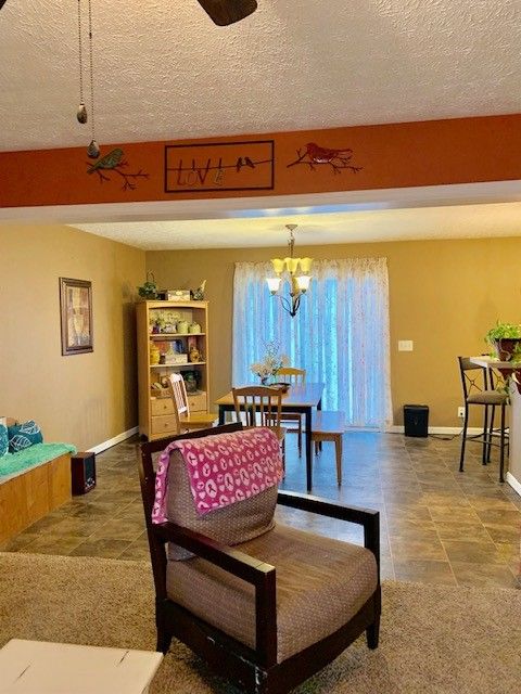 565 White Rd, Portland, TN 37148
