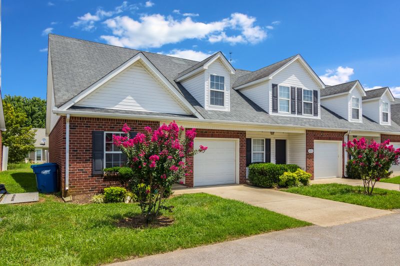 4836 Chelanie Cir, Murfreesboro, TN 37129