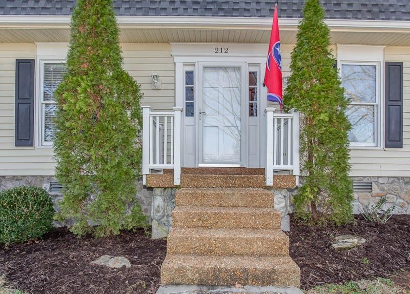 212 Cambridge Pl, Franklin, TN 37067