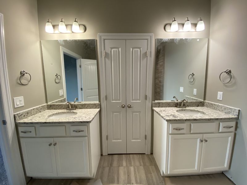807 Covenant Blvd, Murfreesboro, TN 37128