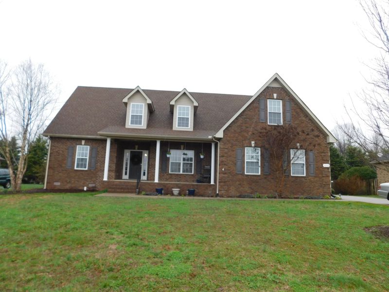 4842 Conquer Dr, Murfreesboro, TN 37128