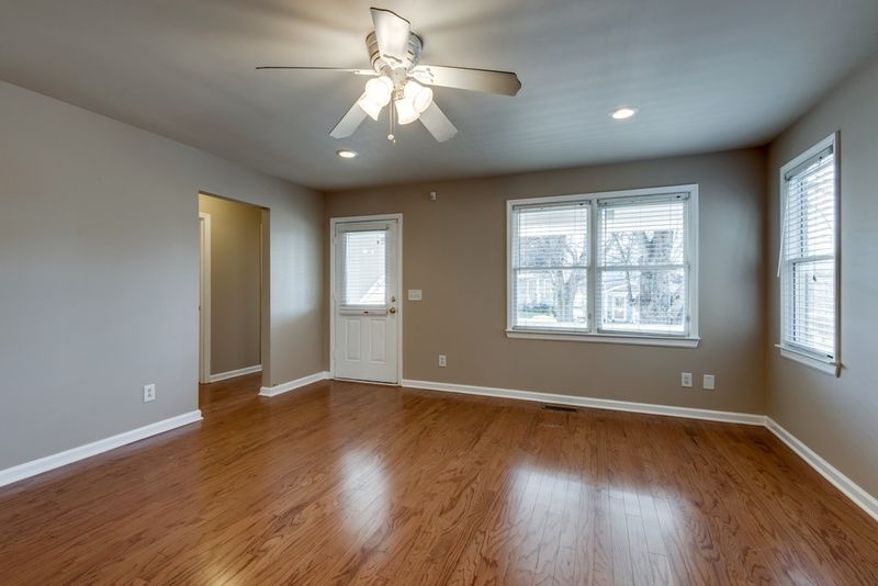 932 Locklayer St, Nashville, TN 37208