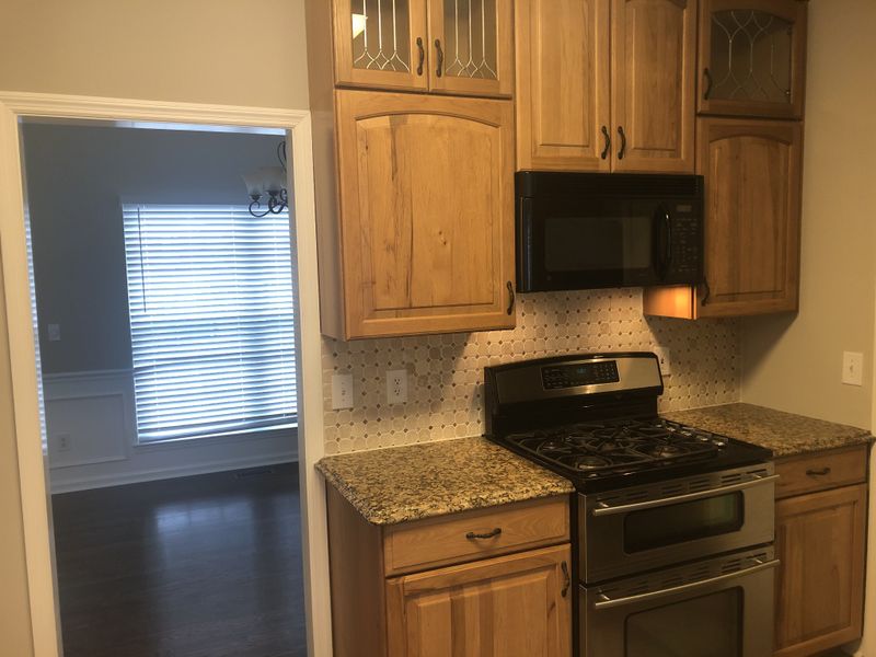 2003 Woods Rn, Mount Juliet, TN 37122